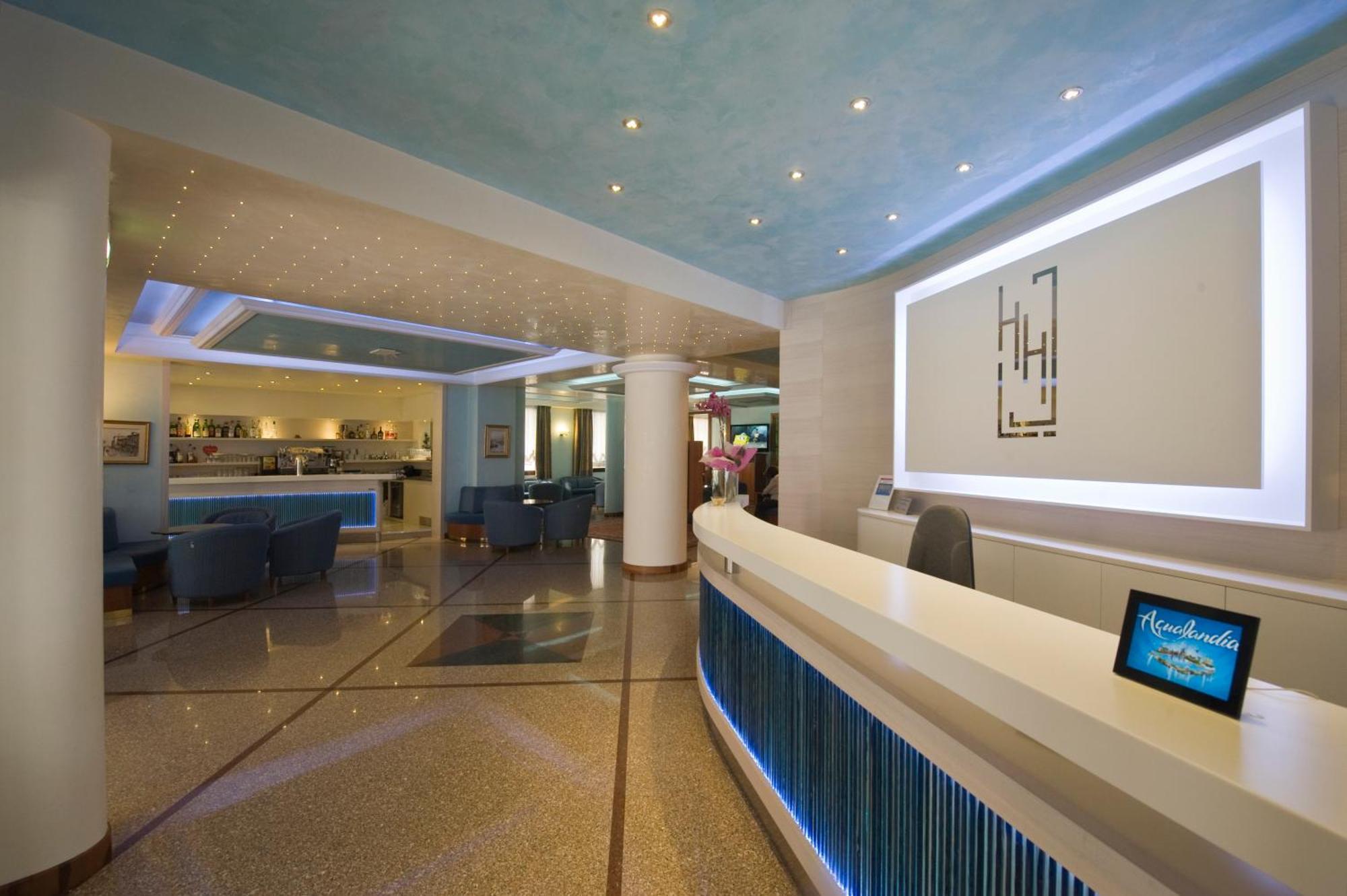Hotel Hollywood***S Lido di Jesolo Exterior photo